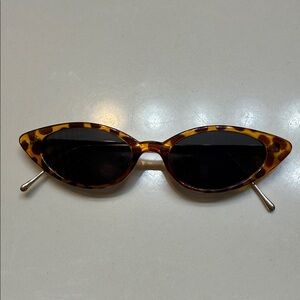 Tortoise Shell Cat-Eye Sunglasses